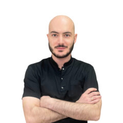 Врач Увижев Даyр Игоревич - Стоматолог